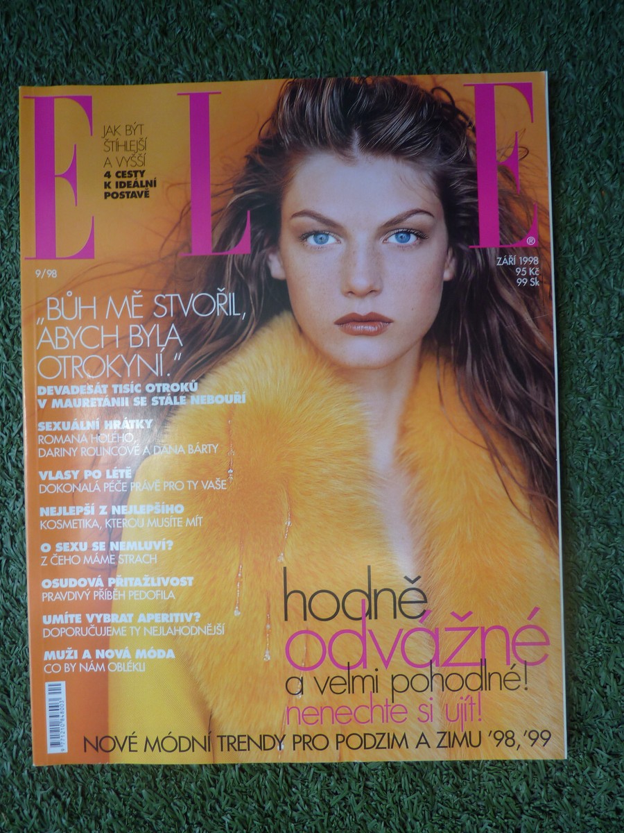 エル　アンジェラリンドヴァル COVER ONLY - ELLE US August 1998 ANGELA LINDVALL in yellow