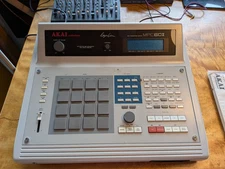 Akai MPC60 II Integrated MIDI Sequencer and Drum Sampler