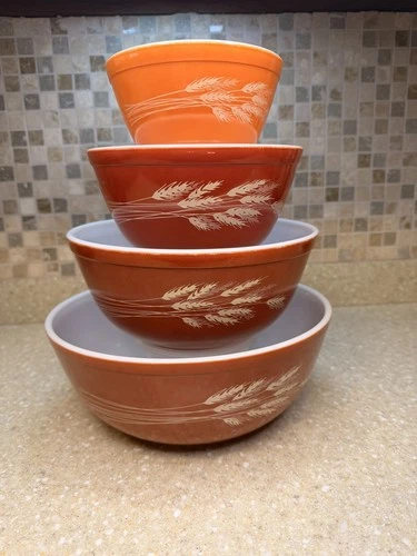 Pyrex Autumn Harvest Wheat Rust/Orange Mixing Bowl Set