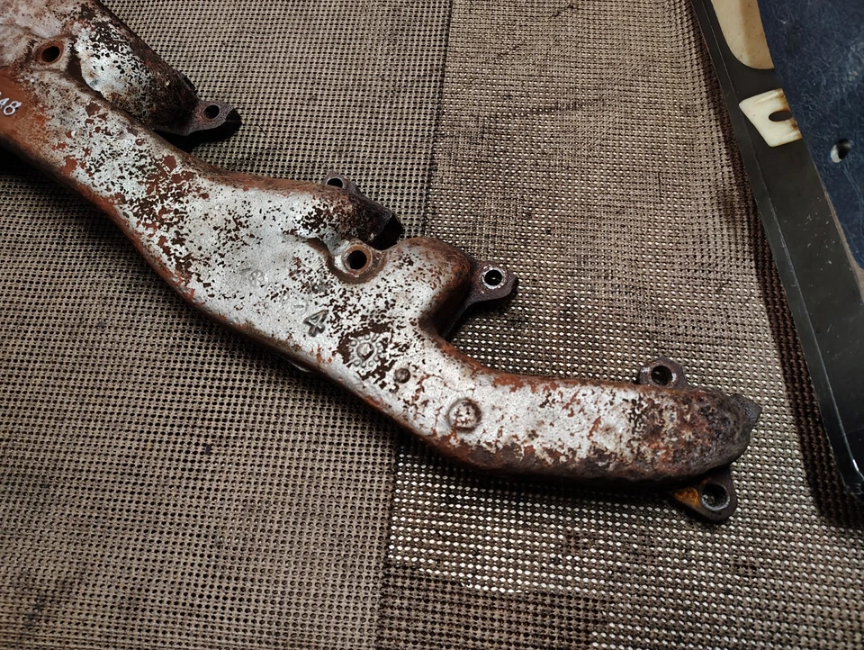 Buick GS Riviera Electra Wildcat 400 1968-72 430 455 diestro colector de escape 1383648 Foto 2 de 4