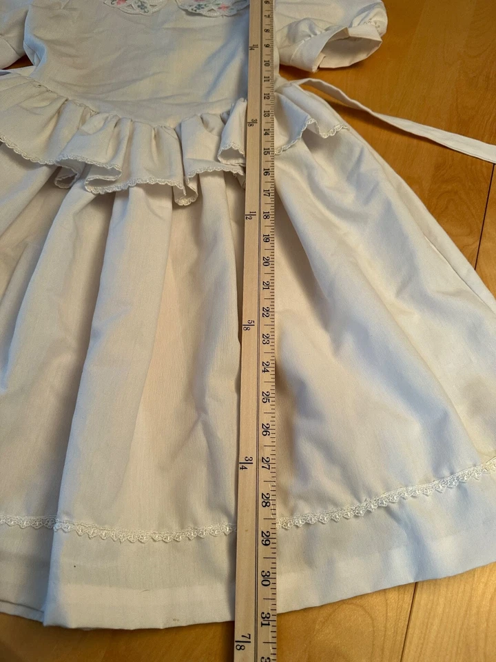 VINTAGE RARE EDITIONS UNON MADE RUFFLE EMBROIDERED FLORAL LACE DRESS GIRLS SZ 8 - Image 4 of 4