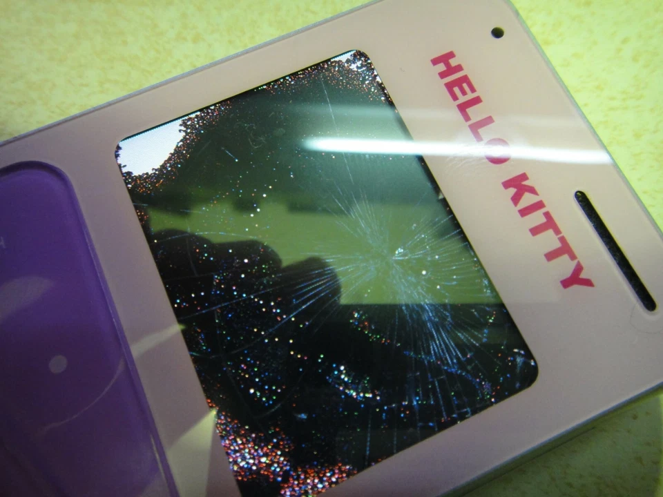 Hello Kitty Media Player PFP002Z pantalla rota para recambios España - Imagen 3 de 4