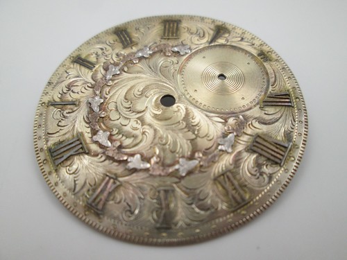 Pareja de esferas ornamentadas de plata de ley y vermeil para reloj de bolsillo - Imagen 7 de 8
