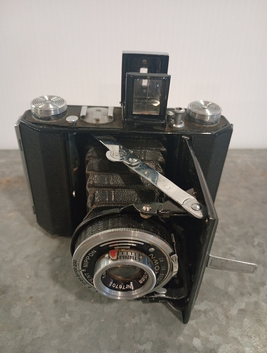 RARE VINTAGE MINOLTA Crown FOLDING CAMERA W/ CASE 75mm