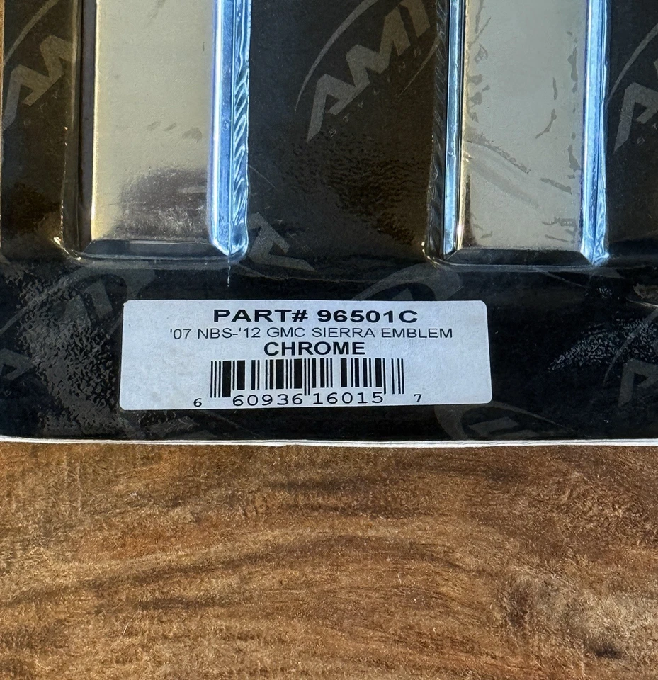 Repuesto Billet "GMC" Rejilla Emblema GMC 07-18 1500, 08-19 2500 - Cromo Foto 3 de 3