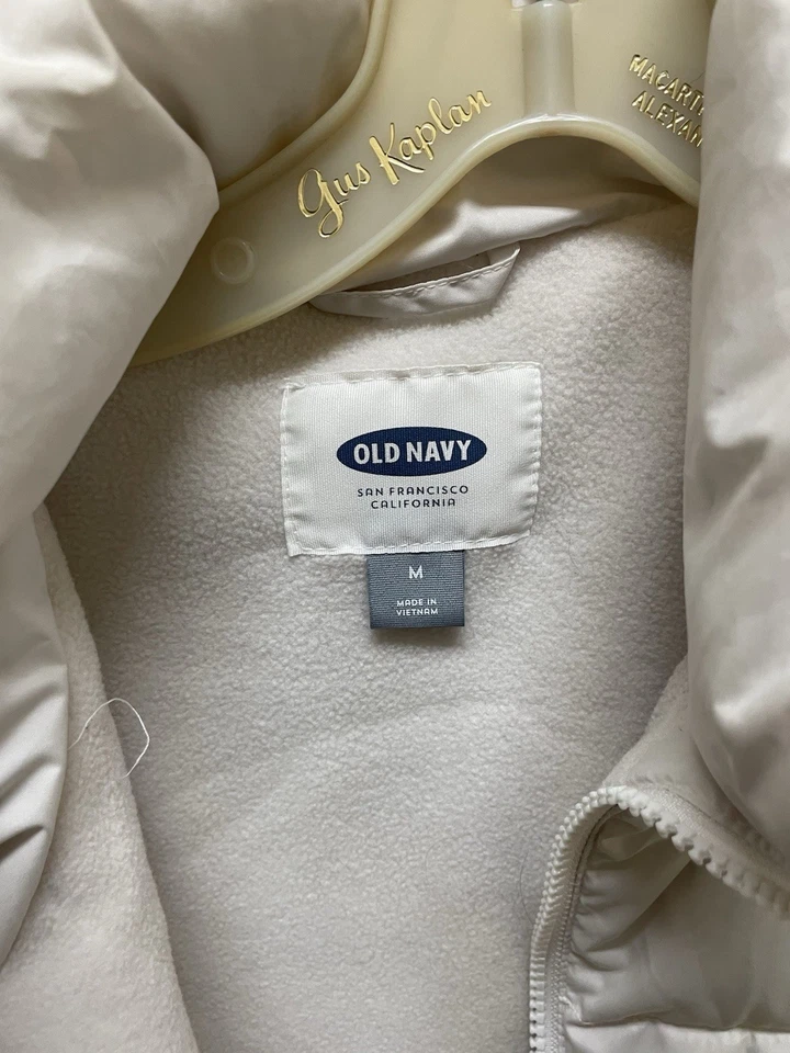 Chaqueta acolchada Old Navy, blanca, M Foto 3 de 4