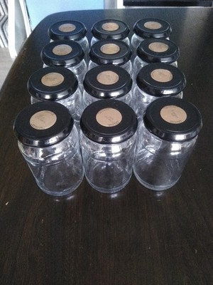 12 x Marmeladengläser aus Glas mit Sicherheitsdeckeln schwarz/kupferfarben. leer, ohne Etiketten, gewaschen