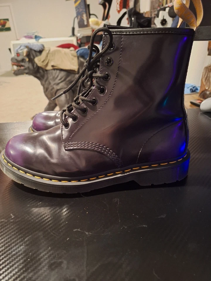 Dr. Martens 1460W Originals Women's Eight-Eye Lace-Up Boot Size US 10 Purple - Image 3 of 4
