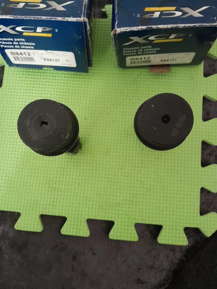 XCP UPPER BALL JOINTS  PAIR - Image 4 of 4