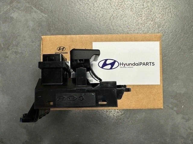 Hyundai Tucson EPB Parking Brake Switch 93600D79004X - Image 4 of 4