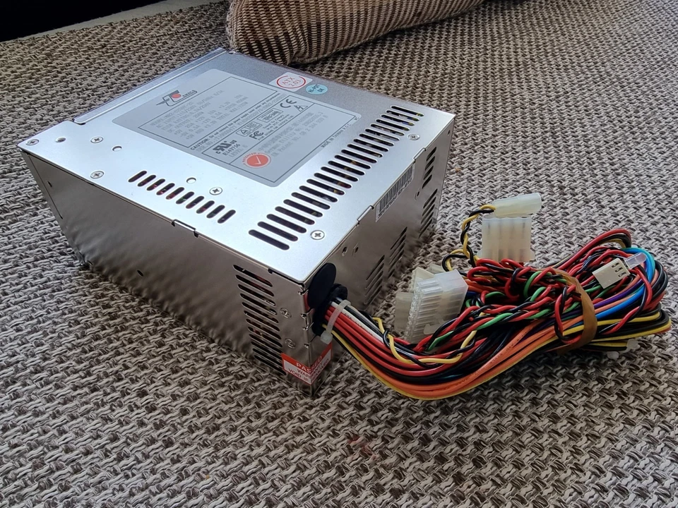 ZIPPY EMACS 250W Redundant ATX PSU (2x250W) Server, Workstation, industrial 24H - Image 2 of 4