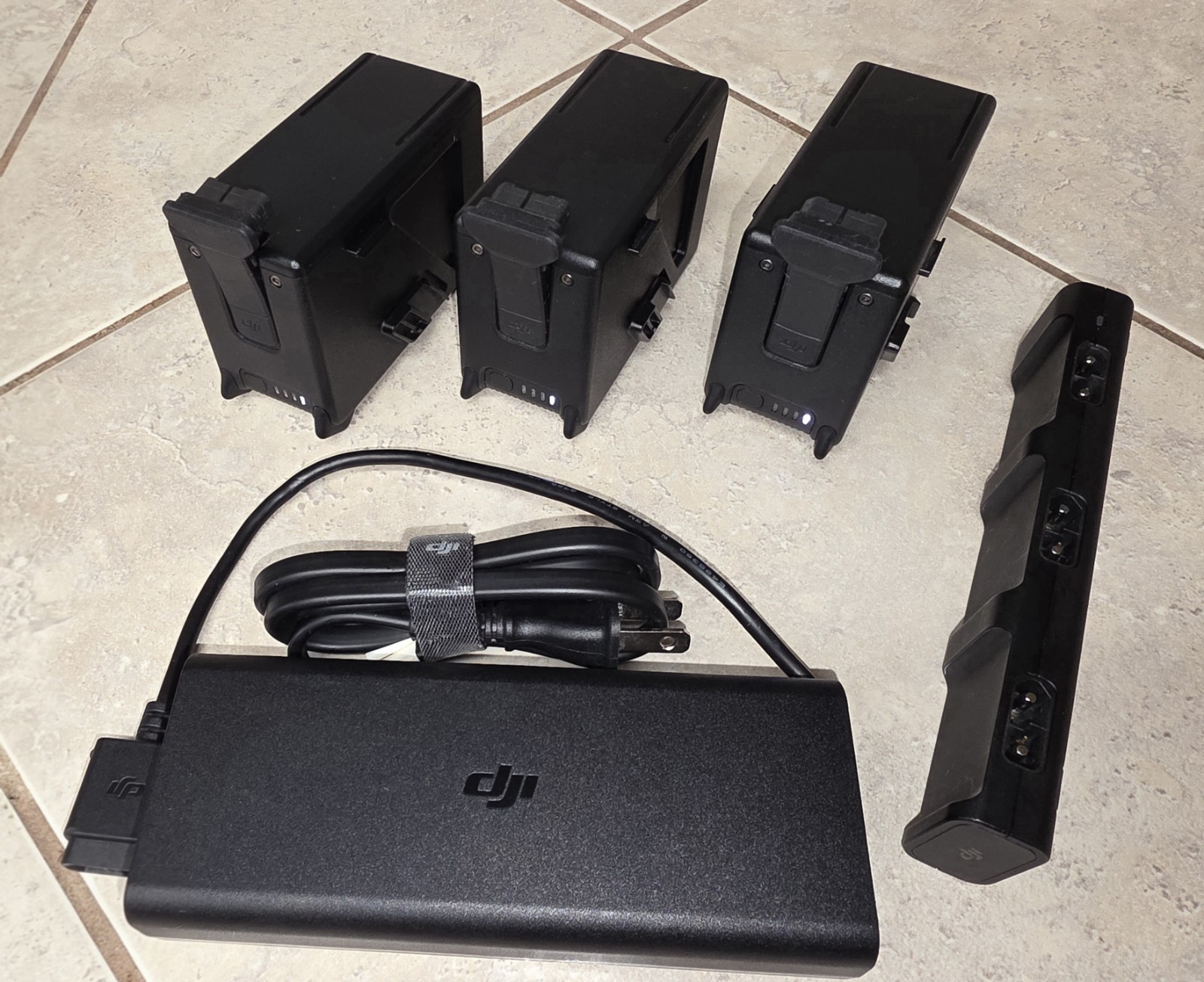 DJI FPV Intelligent Flight Battery - 3 Pack with Charger and Charging Hub - Used