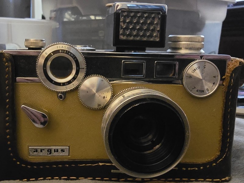 Vintage Argus C3 'Brick' Camera Cintar 50mm f/3.5 w/Case and Flash