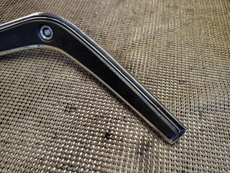 Buick Wildcat Gran Sport Electra 225 1966 volante bocina botón pad 9744606 Foto 2 de 4