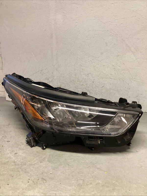 2020 TOYOTA HIGHLANDER RIGHT RH PASSENGER SIDE HEADLIGHT OEM REFLECTOR LED