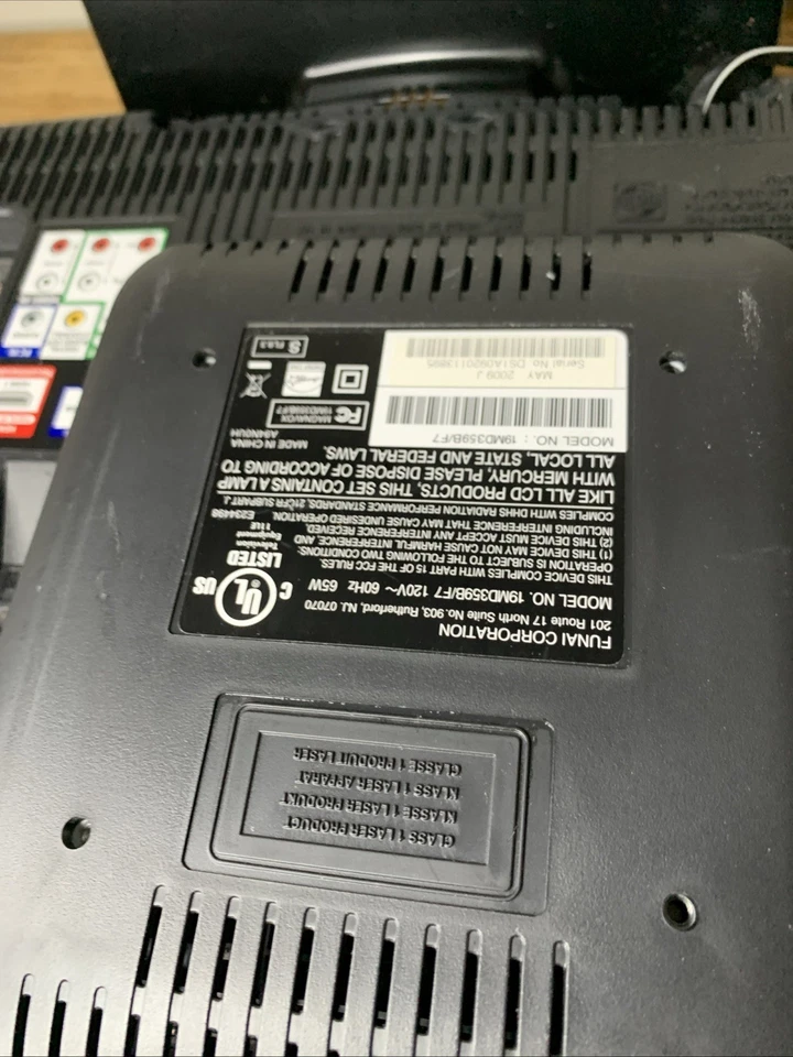 Magnavox LCD HD TV Built-In DVD Player HDMI 19MD350B/F7 720p  NO Remote Tested - Image 4 of 4