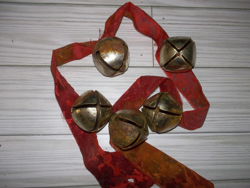 5 campanas de trineo rústicas vintage años 50 en cinta antigua Foto 4 de 4