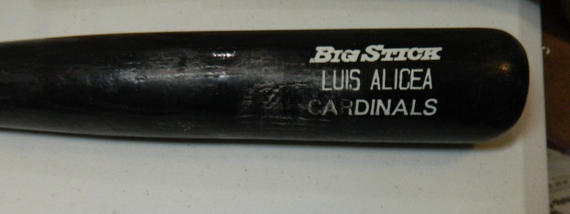 Luis Alicea St Louis Cardinals Game Used Rawlings Big Stick Cracked Bat 1991-94