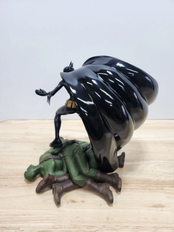 Estatua de Batgirl DC Direct 2003 Cassandra Cain huérfana #0886 de 1270 Foto 4 de 4