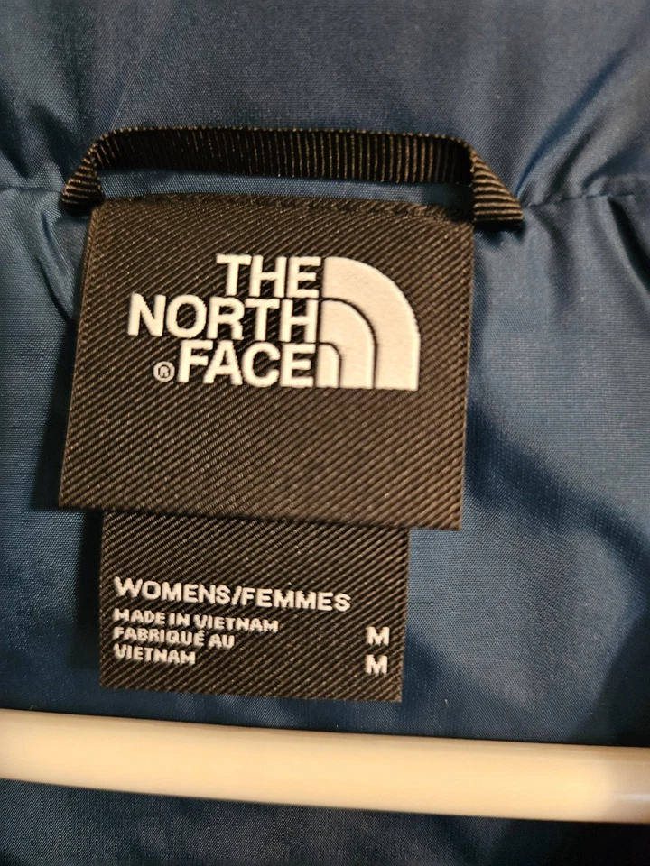 Chaleco aislante azul-verde nuevo con etiquetas NORTHFACE. Mujer Talla Mediana. Sin capucha Foto 3 de 4