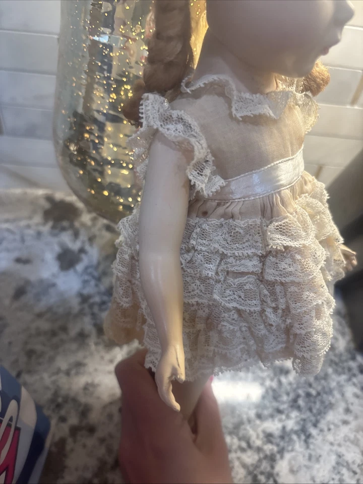 Vintage 1950’s Madame Alexander 14” Doll Alice In Wonderland With Maggie Face - Image 4 of 4