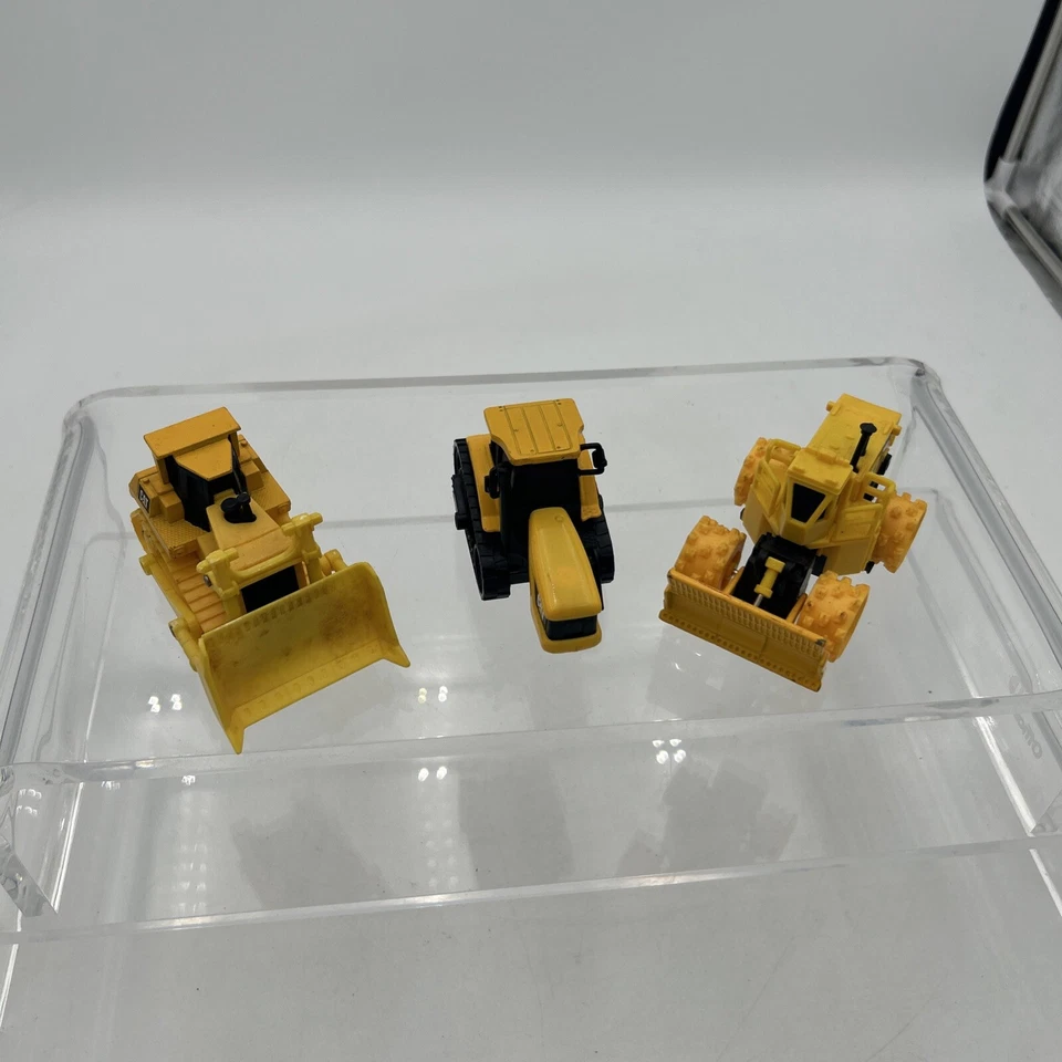 CAT Lote de 3 - Tractor Mattel 1998 y dos excavadoras CAT Diecast y plástico 1998 Foto 3 de 4