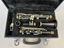 VINTAGE NOBLET PARIS DIAMOND LOGO WOOD CLARINET + MOUTHPIECE/LIG/CAP + CASE