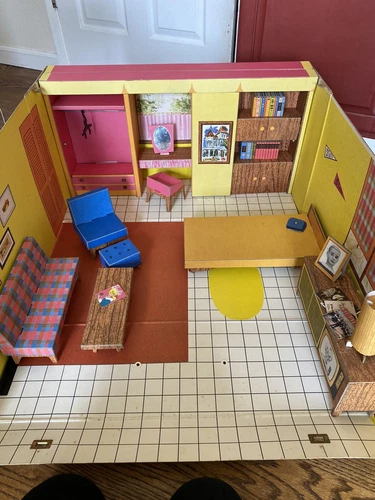 Vintage Original 1962 Cardboard BARBIE DREAM HOUSE w/ Furniture And Accessories