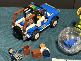 LEGO Jurassic World: Dilophosaurus Ambush (75916) 100% Complete With manuals