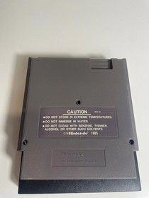 Adventure Island Nintendo NES Authentic Clean Tested w Dust Cover Excellent