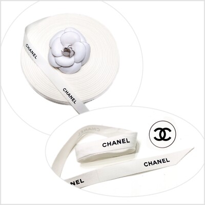 Authentique Ruban Chanel Blanc écriture Noire en relief au mètre
