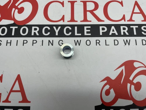 SPACER, AXLE RH