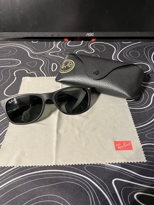Ray-Ban RB2132 New Wayfarer Polarised Black Frame Grey Lens Sunglasses