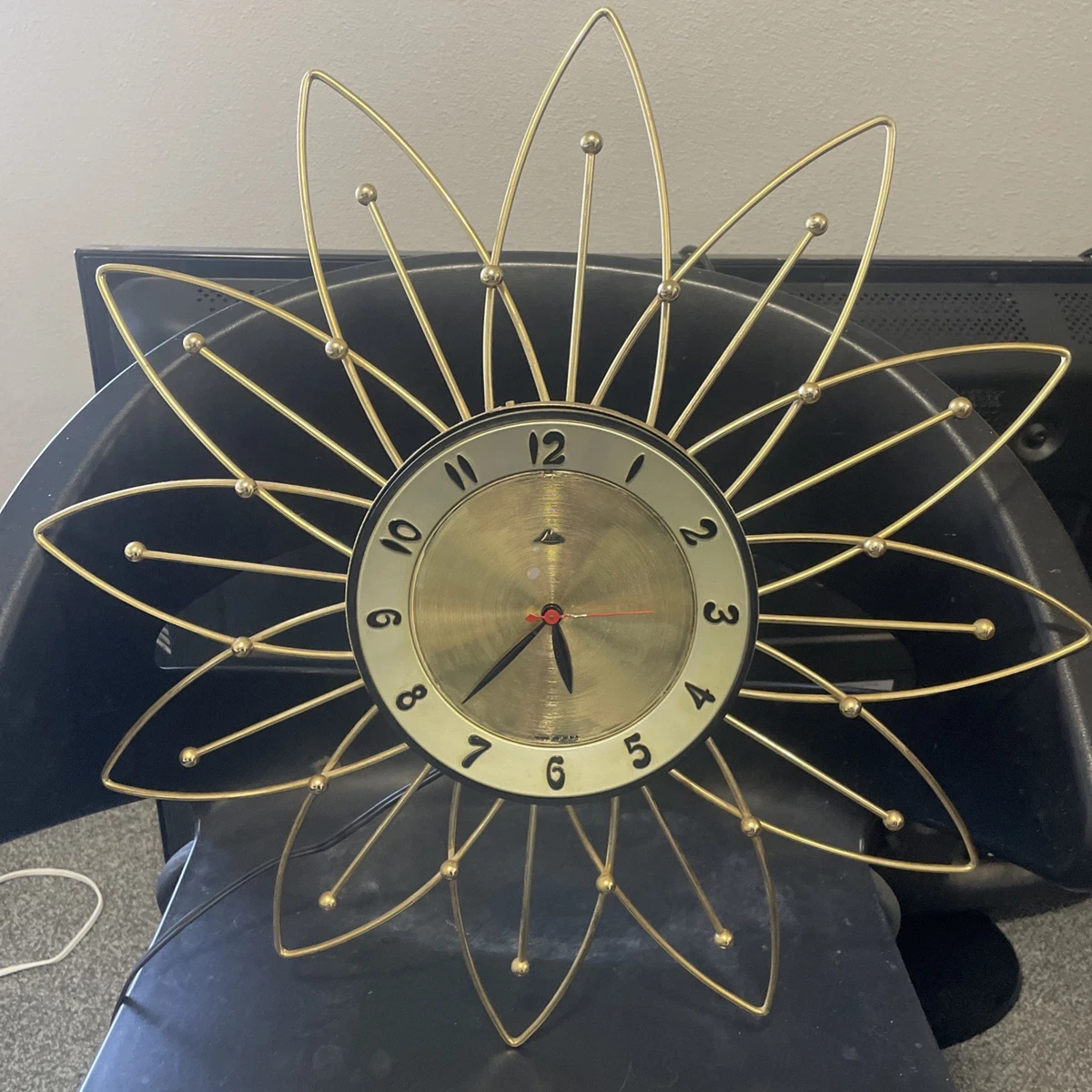Starburst Sunburst Wall Clock In Collectible Wall Clocks 1930-1969