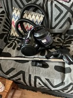 bush bagless cylinder vacuum cleaner black
