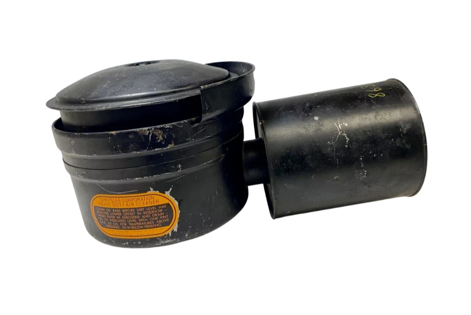 Limpiador de admisión de aire de alta resistencia Chrysler New Yorker 1941-1942 863648 nuevo en stock Foto 2 de 4