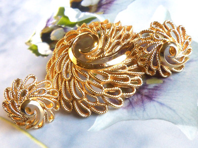 TRIFARI 60er Jahre Brosche mit passenden Ohrringen ''Chrysanthemum Collection'' signiert