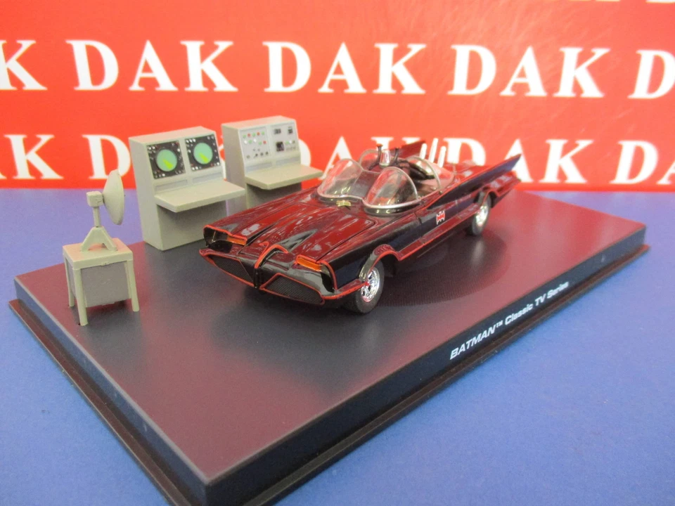 Die cast 1/43 Modellino Auto Diorama Batman Classic TV Serie - Immagine 2 di 4