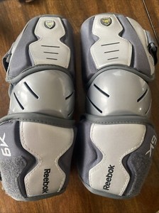 Reebok Lacrosse Elbow Guards 6K Medium Gray Silver . Pre Owned Excellent J00812