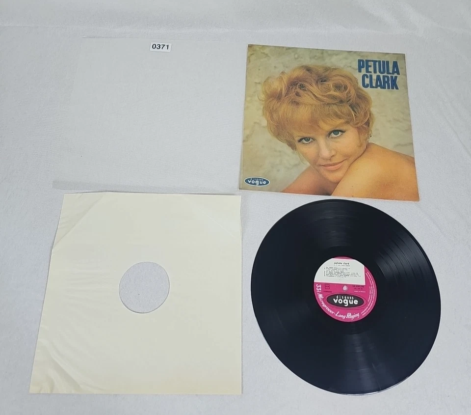Petula Clark Uk Import Self-Titled LD 692-30 On Vogue Vinyl LP 1964 - Image 2 of 4
