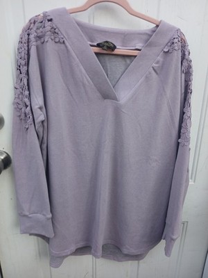 NWOT - Suzanne Betro Women's Lilac Color,  Crocheted Sleeves,  Super Soft Top 2X