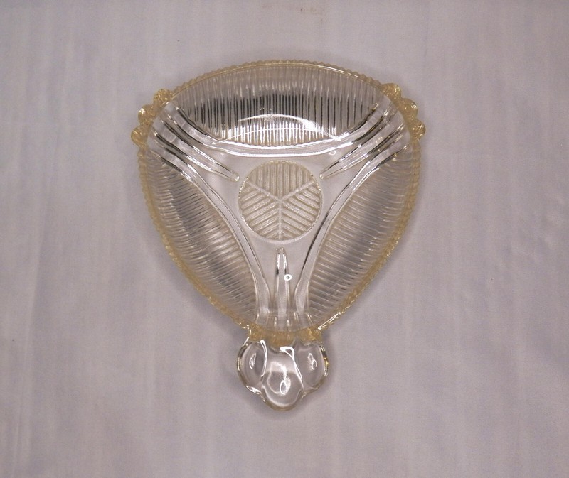 Vintage Hazel-Atlas Clear Triangular bon-bon Dish #577 Art Deco, from 1940-50s
