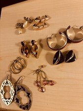 Lot 8 Gold tone Mixed Color Fashion Costume Jewelry Pierced Dangle Hoop Earrings