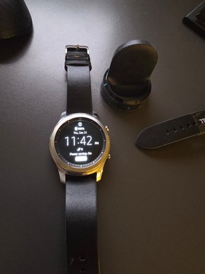 Samsung Galaxy Gear S3 Classic 46 mm Stainless Steel Silver Case and Black...