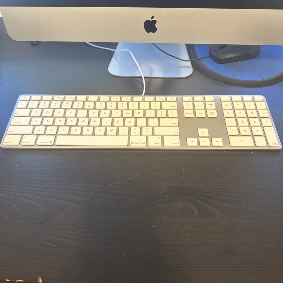 Apple iMac 21.5" 2012 - 2.7GHz Intel i5 8GB RAM 1TB HDD NVIDIA GeForce GT 640M  Foto 3 de 4