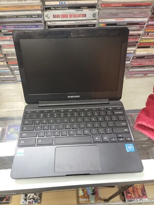 Samsung ChromeBook 3 11.6'' (16 GB, Intel Celeron, 1.60 GHz, 4 GB) Laptop - Black