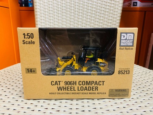 Caterpillar Cat 906H Compact Wheel Loader 1/50 Scale DieCast Model DM85213 - Picture 3 of 8