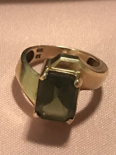 Anillo Moldavita Oro Amarillo 10k Talla 5 piedras preciosas de corte esmeralda de 3,7 gramos - Imagen 2 de 20