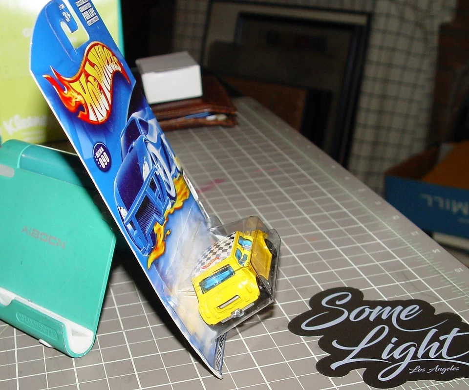 👓Hot Wheels #090 2000 1st Edition🔥MINI Cooper Yellow⭐Chrome Lace Wheels - Image 3 of 4