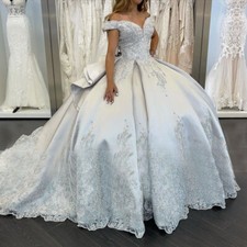 Gorgeous White Quinceanera Dresses Shiny Beaded Applique Prom Ball Gown Sweet 16